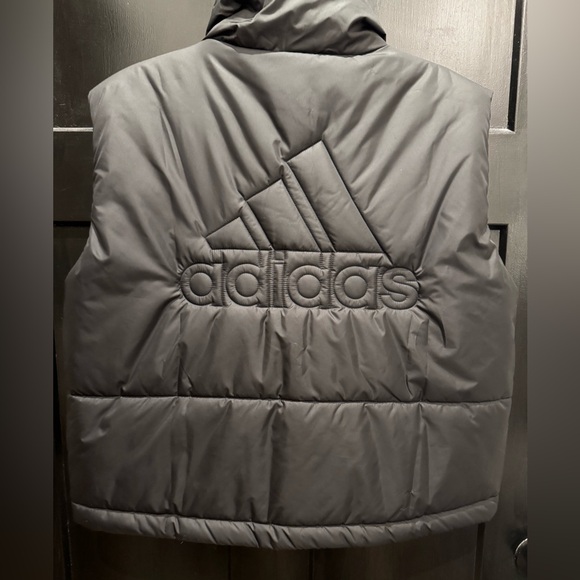 Adidas Women’s L Black Puffer Vest – Zip Front – Worn Once - Picture 3 of 8